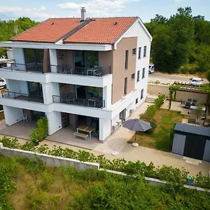  Apartment Primorka Oleander Kroatien